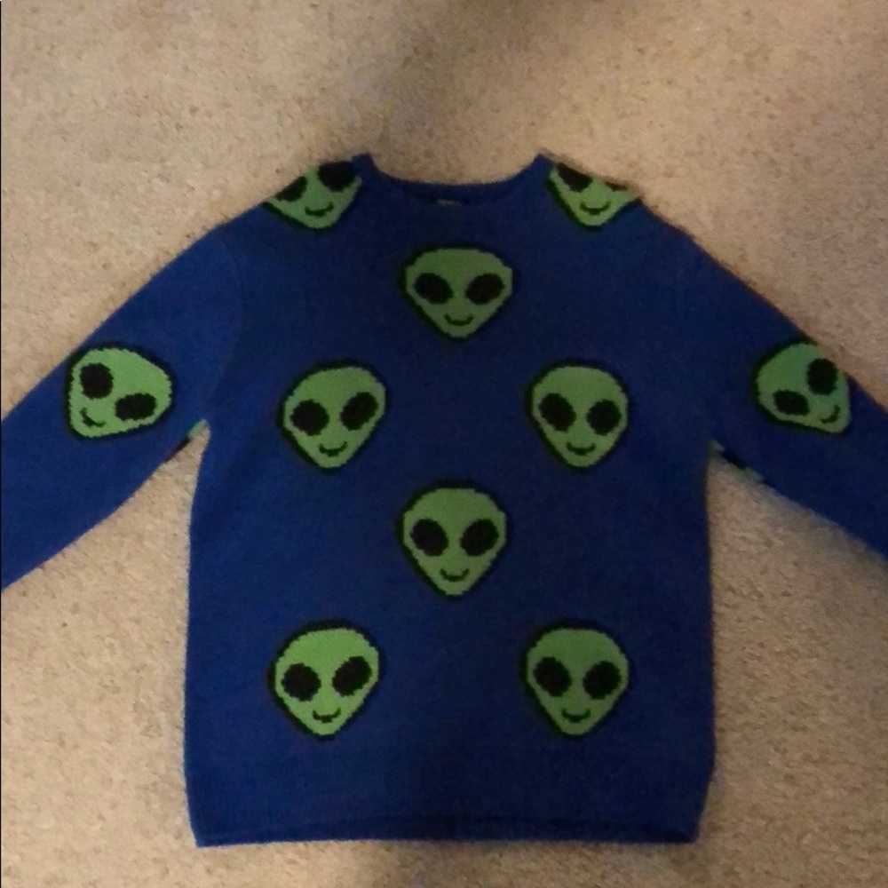Oversized alien sweater